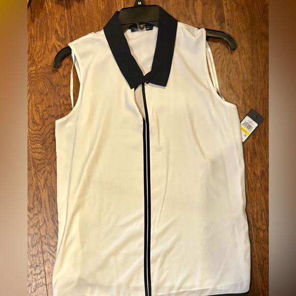 NWT Tommy Hilfiger sleeveless shirt with Point collar in black/white size Medium - Picture 2 of 4